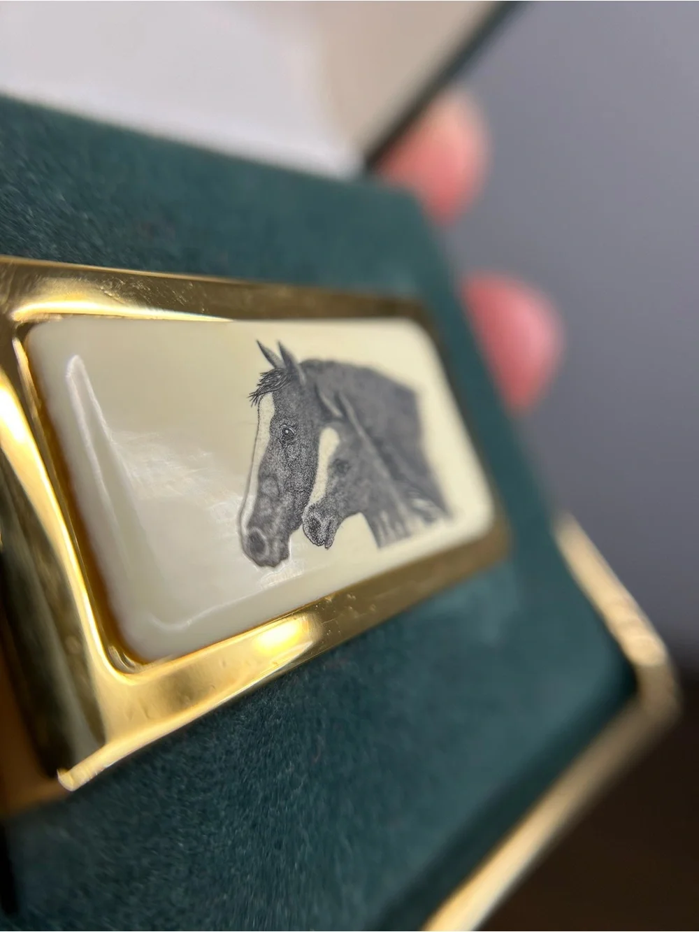 Barlow Scrimshaw-Style Etched Horses Money Clip New in Box
